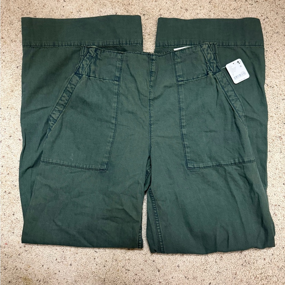 Dark Green High-Waisted Pants